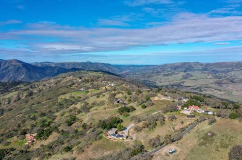 35380 Sky Ranch Rd, Tassajara Hot Springs, CA 93924-9182