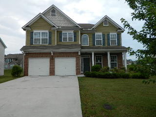 3105 Elmwood Ct, Atlanta GA  30349-8102 exterior