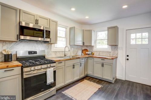 513 Poplar St, Lancaster PA  17603-5234 exterior