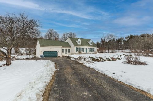 8 Woodhead Cir, Lee, NH 03861-6527