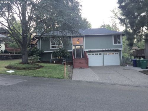 12108 Grove Loop, Portland, OR 97222-2980