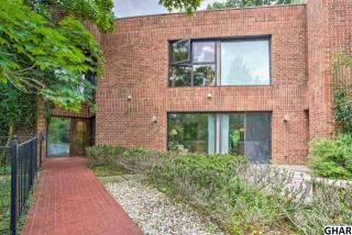 4704 Laurel Dr, Harrisburg, PA 17110-3240