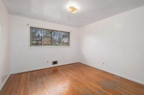558 Larchmont Dr, Atlanta GA  30318-7112 exterior