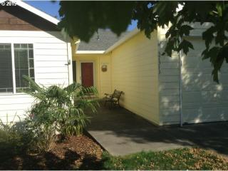37313 Emerald Cascade St, Sandy, OR 97055-6368