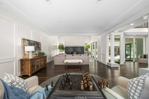 10228 Overhill Dr, Santa Ana CA  92705-1595 exterior