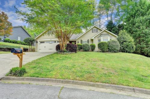 621 Forrest Retreat, Buford, GA 30518-5938