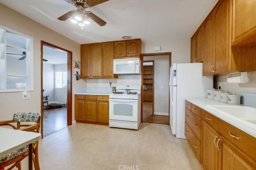 917 Ira Ct, Anaheim CA  92804-4007 exterior