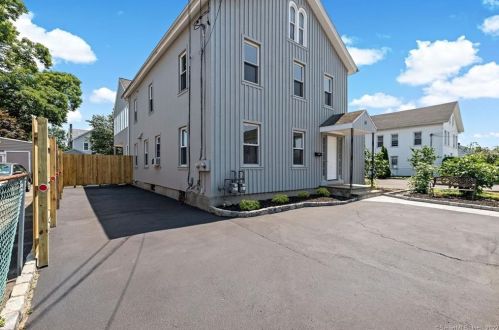 14 Plymouth Ave, Norwalk CT  06851-3622 exterior