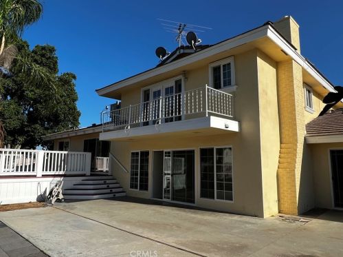 7165 Peralta Pl, Riverside CA  92509-6339 exterior