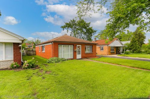 3161 Park Lane Dr, Chicago, IL 60803-4533