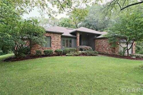 405 Swords Dr, Edelstein, IL 61526-9208