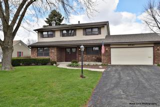 2041 Alschuler Dr, Aurora, IL 60506-4548