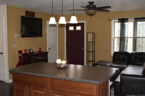 141 Valley Rd, Killingly, CT 06239-1530
