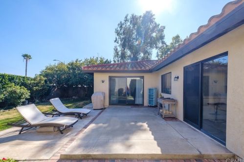 818 Calle Del Sol, Upland CA 91784-1875 exterior