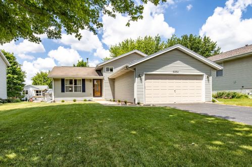 6424 Tramore Ln, Rockford, IL 61107-6022