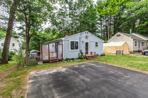 55 Centre Rd, Glocester, RI 02814-1224