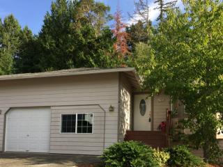 1360 Gilmax Ln, Breidablick, WA 98370-7317