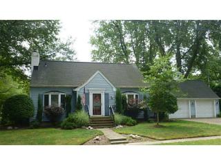 404 Cherokee Dr, Erie PA  16505-2410 exterior