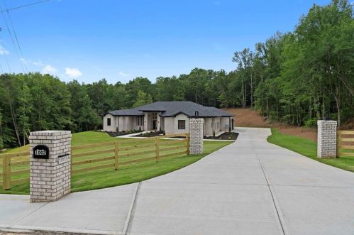 1002 Boss Hardy Rd, Auburn, GA 30011-2413
