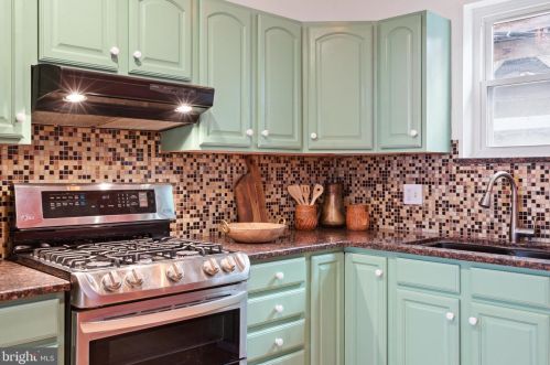 1113 Mercy St, Philadelphia PA  19148-5519 exterior