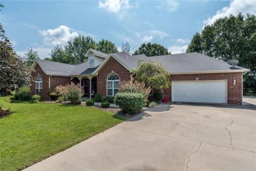 1208 Sumac St, Rogers, AR 72756-5792