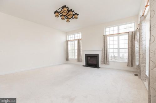 67 Barksdale Dr, Charles Town WV 25414-5616 exterior