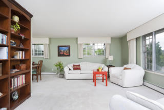 12090 18th Dr, Denver, CO 80215-2512