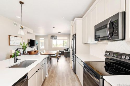 6721 Tempe Ct, Aurora CO  80016-2778 exterior