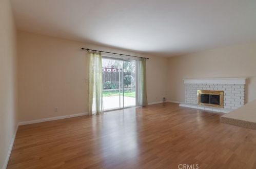 30 Lincoln St, Redlands, CA 92374-4147