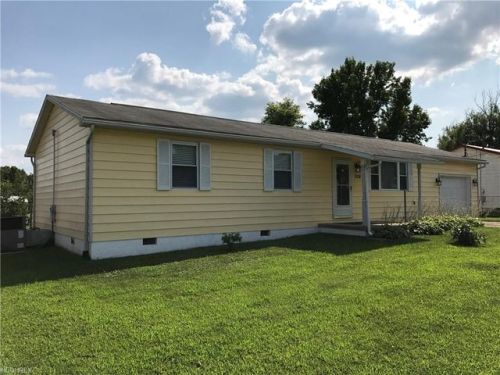 1108 Poplar St, Davisville, WV 26142-8766