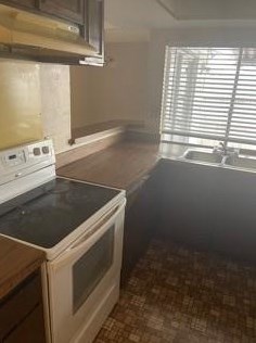 706 Valiant Cir, Garland TX  75043-4923 exterior