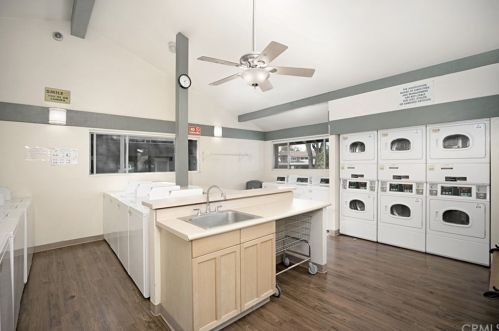 117 Streamwood, Irvine CA  92620-1946 exterior