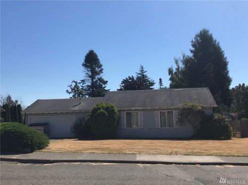 5518 Poplar Pl, Ferndale, WA 98248-8904
