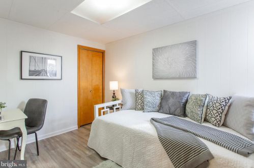 1925 11 St, Philadelphia PA 19147-1976 exterior