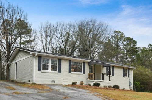 521 Collett Ave, Mableton, GA 30126-3615