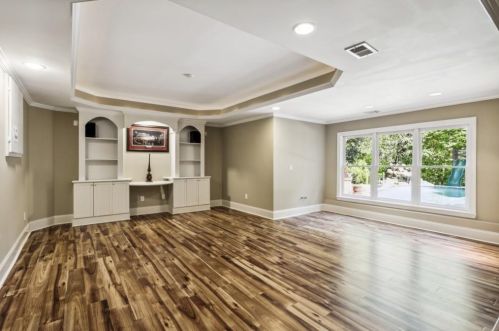 33 Habersham Cove Dr, Atlanta GA  30305-5402 exterior