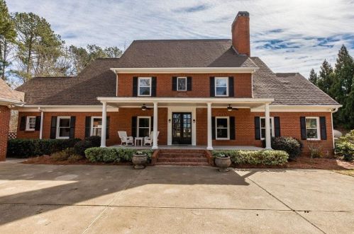 5243 Moore Rd, Suwanee, GA 30024-1933