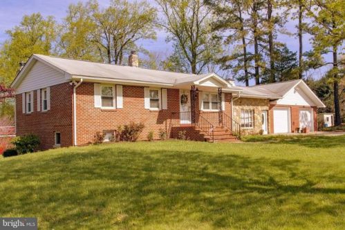 5576 Seminole Trl, Uno, VA 22738-3875
