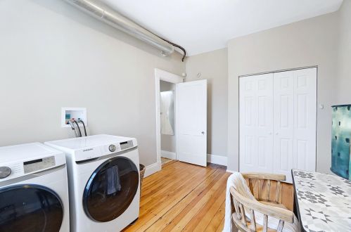 2612 Hemlock St, Cincinnati OH  45206-1608 exterior