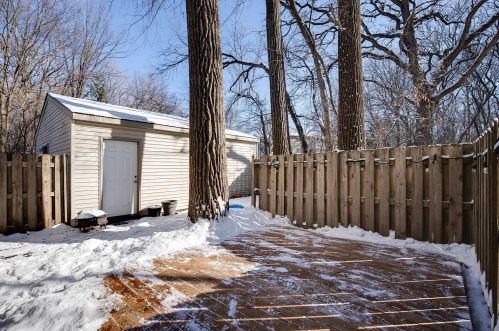 1522 Aspen Dr, Saint Paul MN  55122-1305 exterior