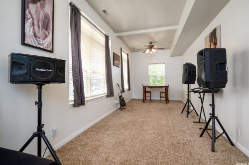 897 Arapaho Ct, Perry, UT 84302-5101