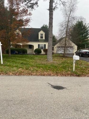 15 Anderson Rd, Norwalk, CT 06851-2402
