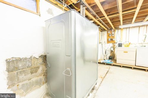 36 Nelson Ridge Rd, Princeton NJ  08540-7436 exterior