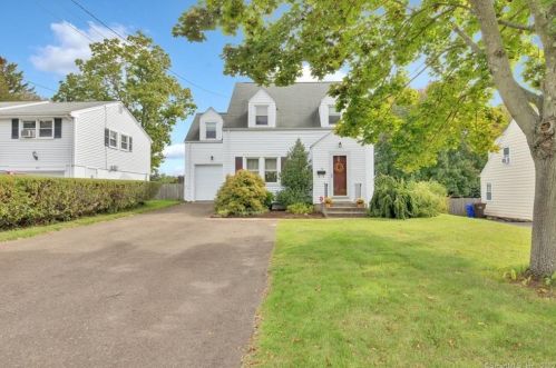 78 Highland Ave, Middletown, CT 06457-4121