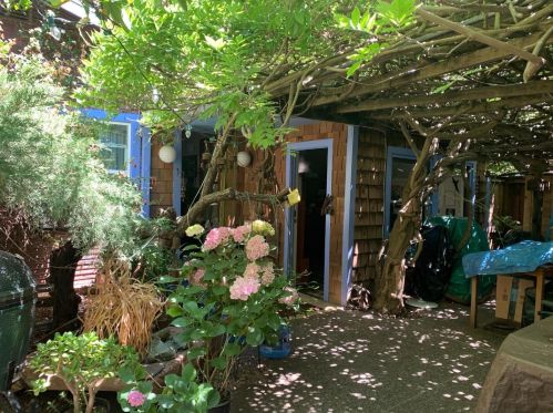 1239 Cedar St, Palo Alto, CA 94301-3404