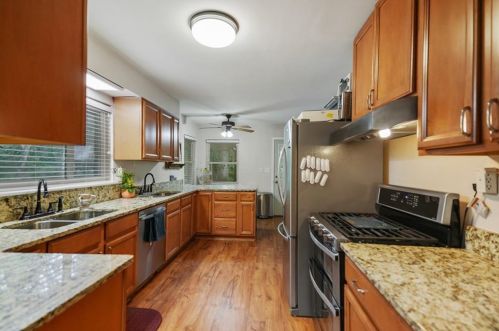 1381 Carolyn Dr, Atlanta GA  30329-3546 exterior