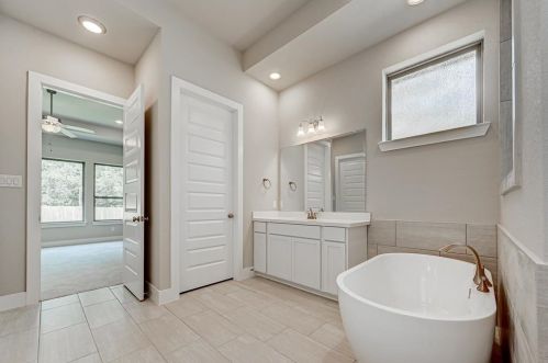 999 Briac Ln, Conroe TX  77301-4109 exterior