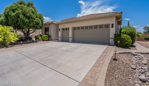 2180 Bluejay Bluff Ln, Green Valley, AZ 85614-5535