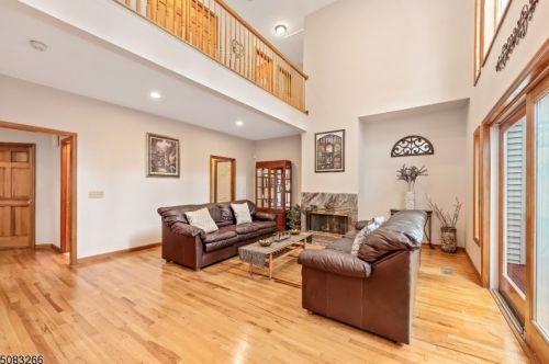 8 Elshaer Ct, Dover NJ  07869-1923 exterior