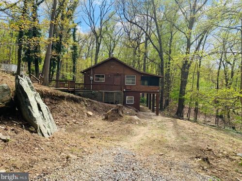673 Stone Ridge Rd, Harpers Ferry, WV 25425-5602